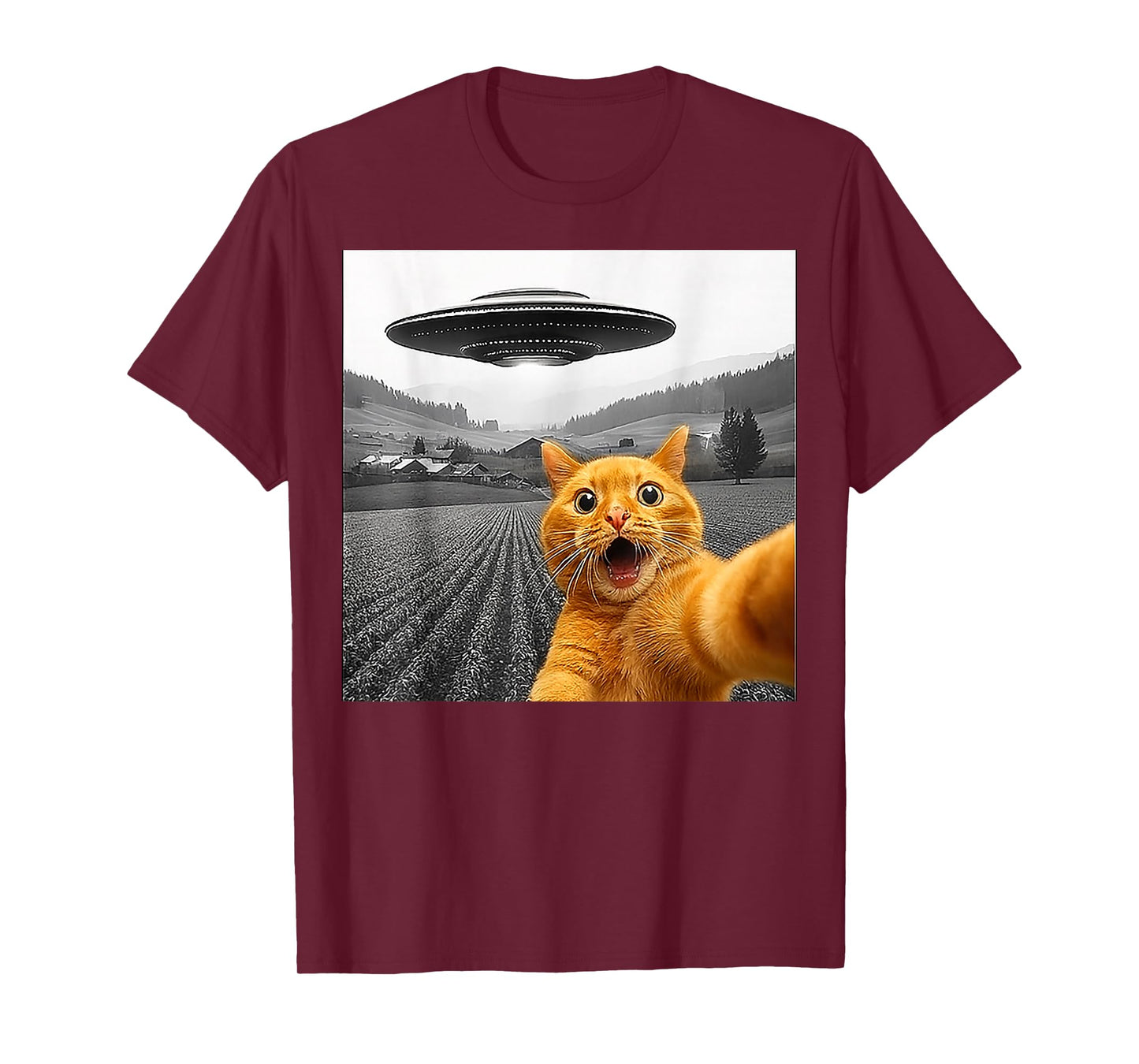 Cat Selfie With Alien UFO Funny Cat Gifts For Men Women Kid T-Shirt