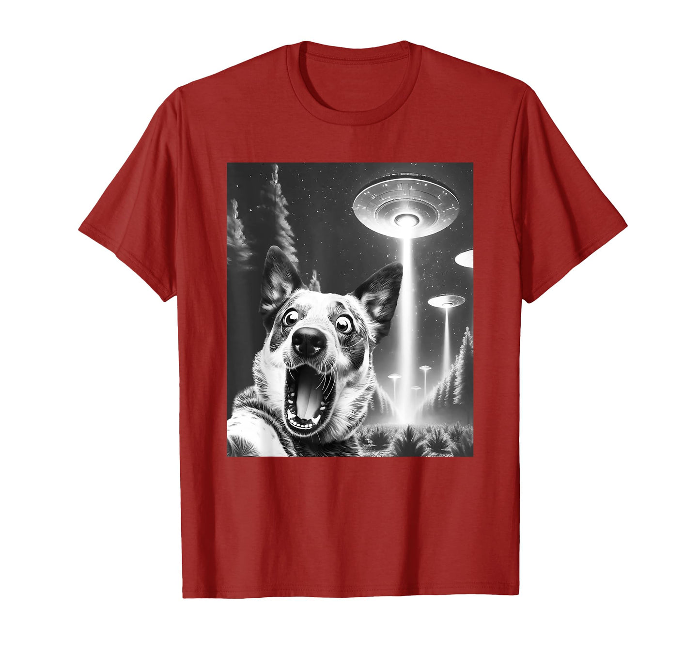 Funny Blue Heeler Alien UFO Taking a Selfie Dog Mom Dad T-Shirt