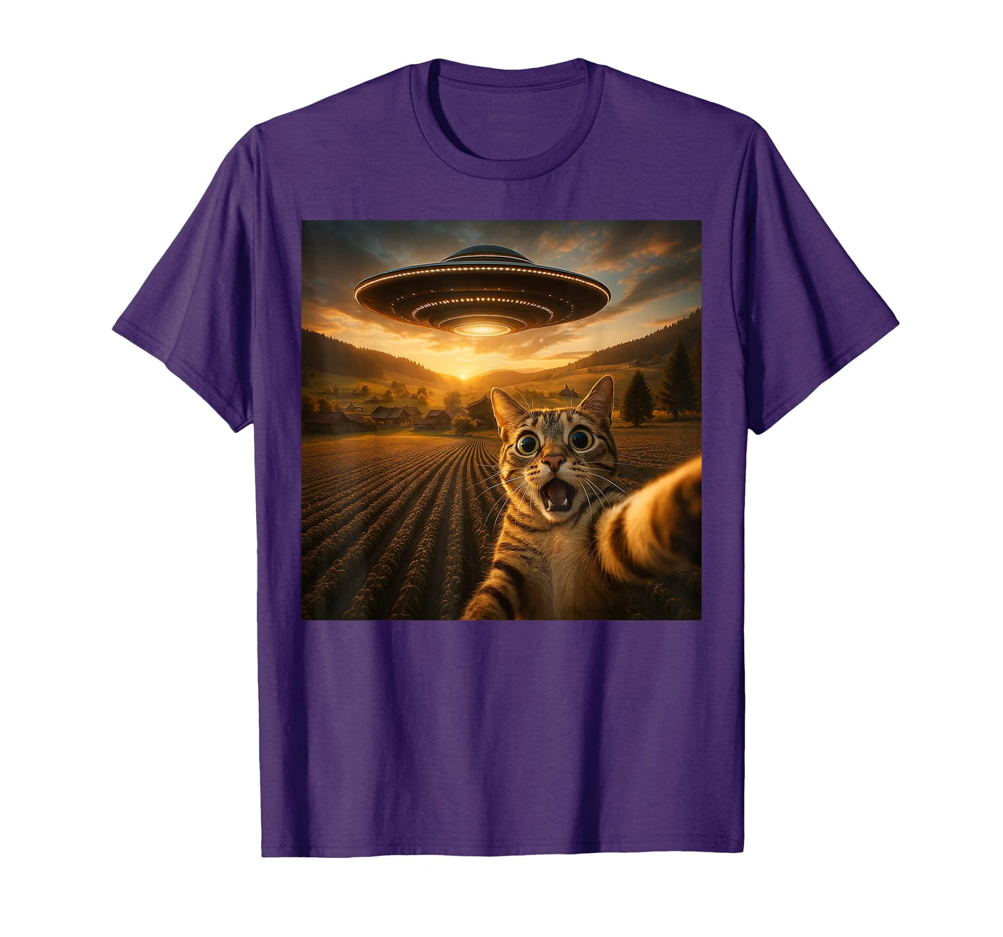 Cat Selfie With Alien UFO Funny Cat Gifts For Men Women Kid T-Shirt