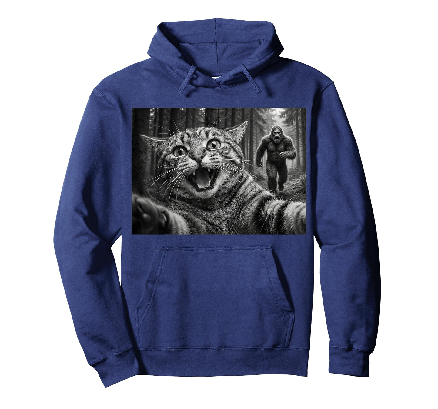 Funny Cat Selfie with Bigfoot Sasquatch Chase in Woods T-Shirt