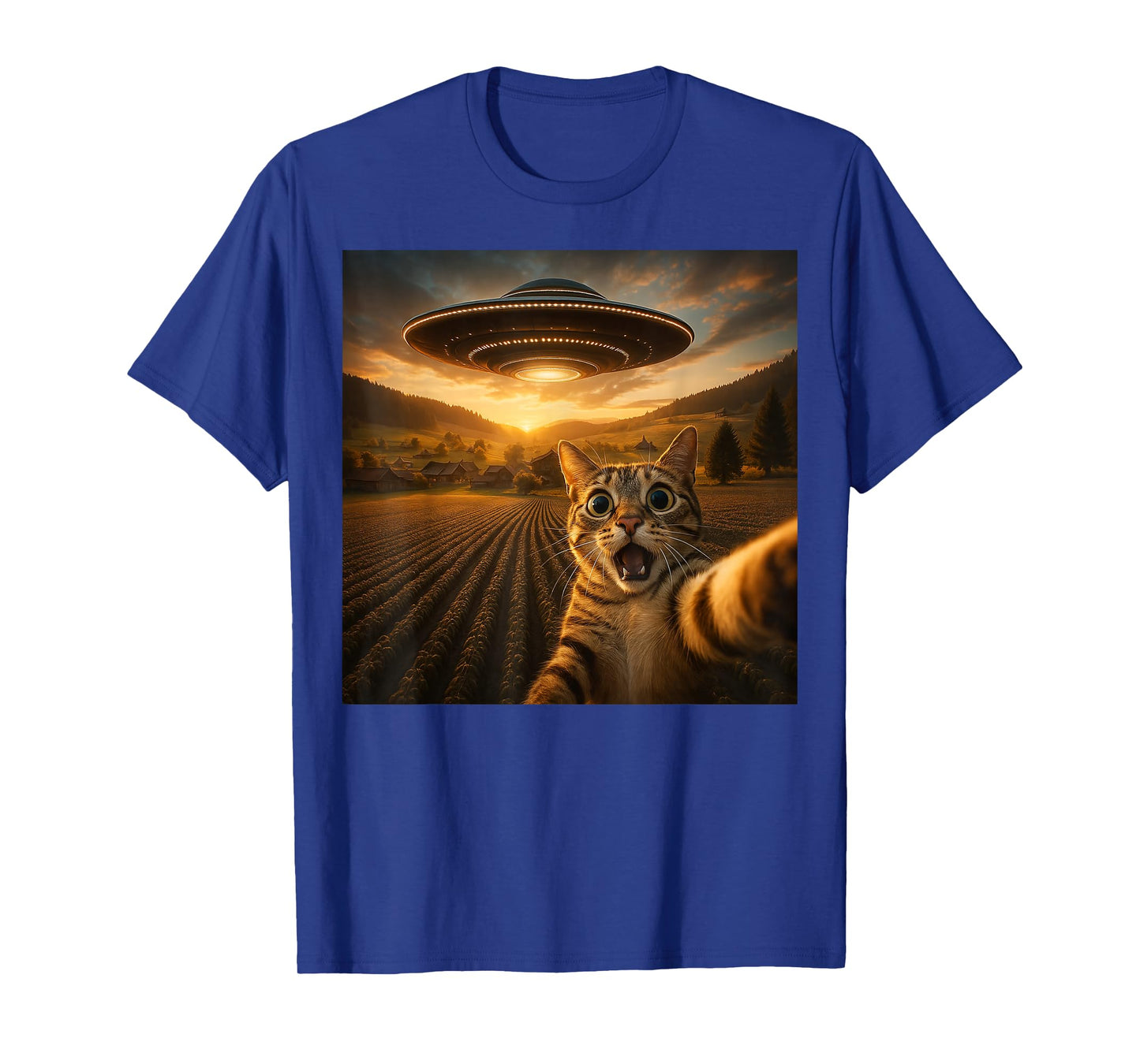 Cat Selfie With Alien UFO Funny Cat Gifts For Men Women Kid T-Shirt