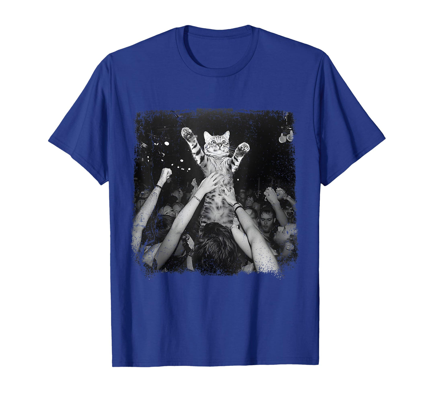 Funny Cat Crowdsurfing Concert Meme Rock Design T-Shirt