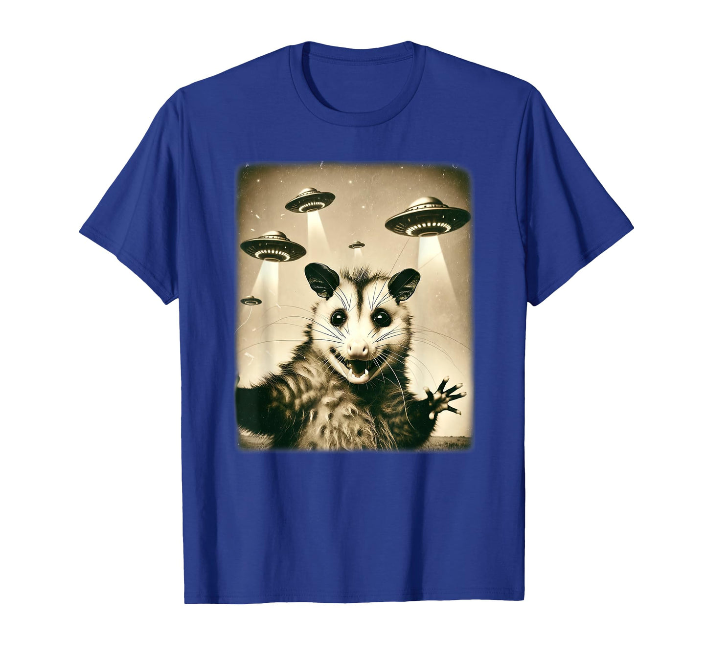 Funny Opossum Selfie With UFO Alien Humor Hilarious Possum T-Shirt