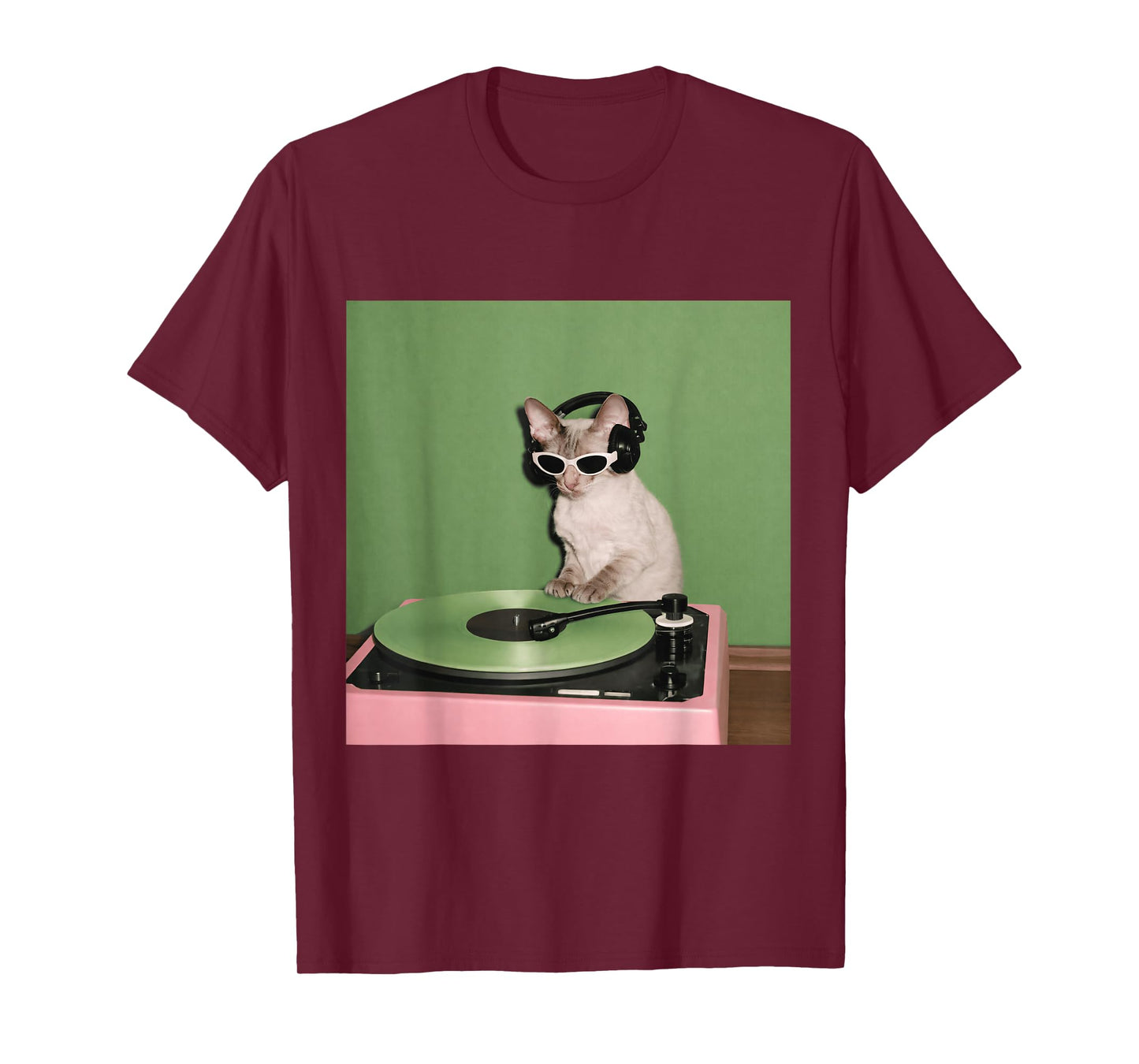 Cool DJ Cat Meme Vinyl Record Funny Retro Music Aesthetic T-Shirt