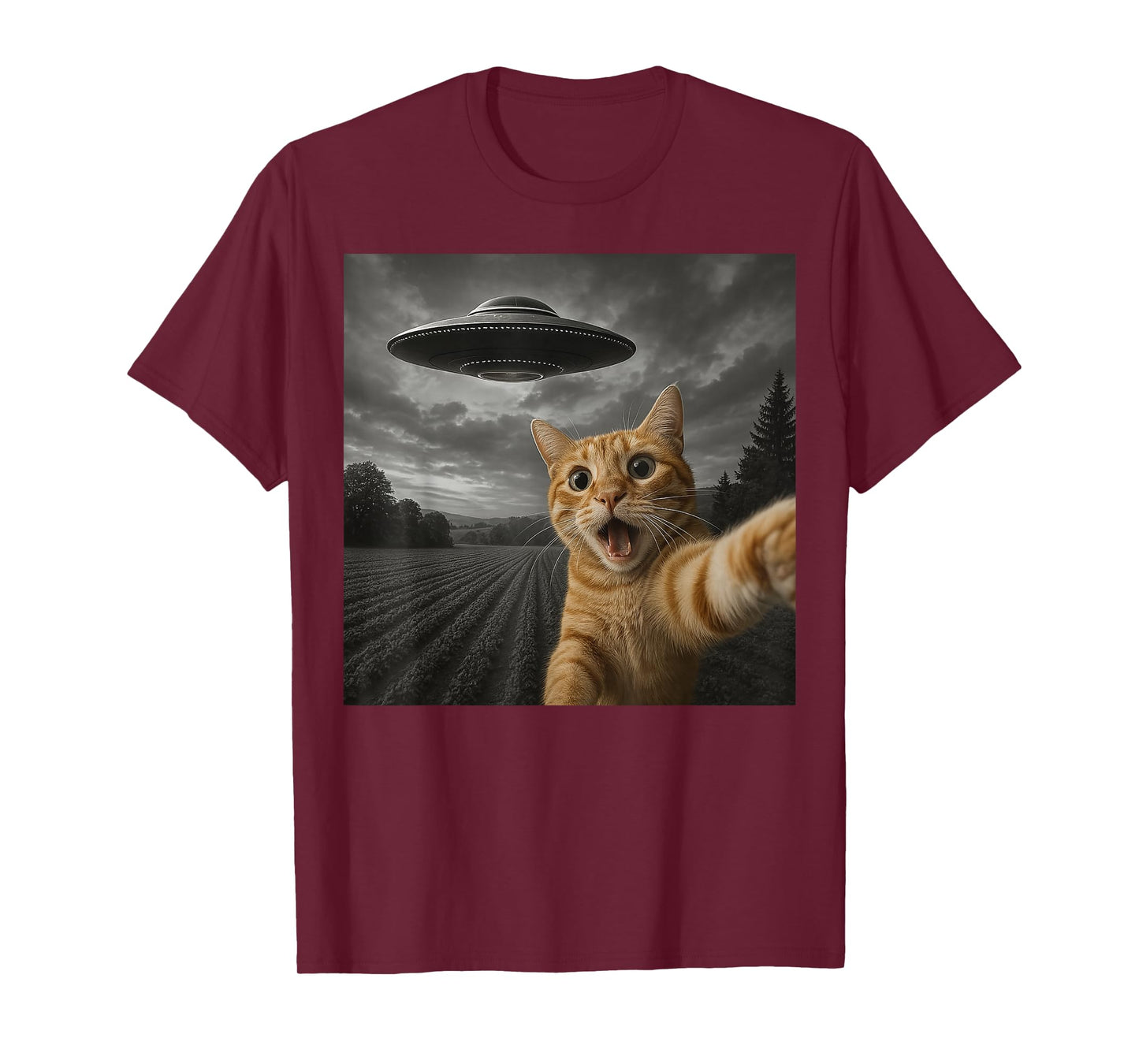 Cat Selfie With Alien UFO Funny Cat Gifts For Men Women Kid T-Shirt