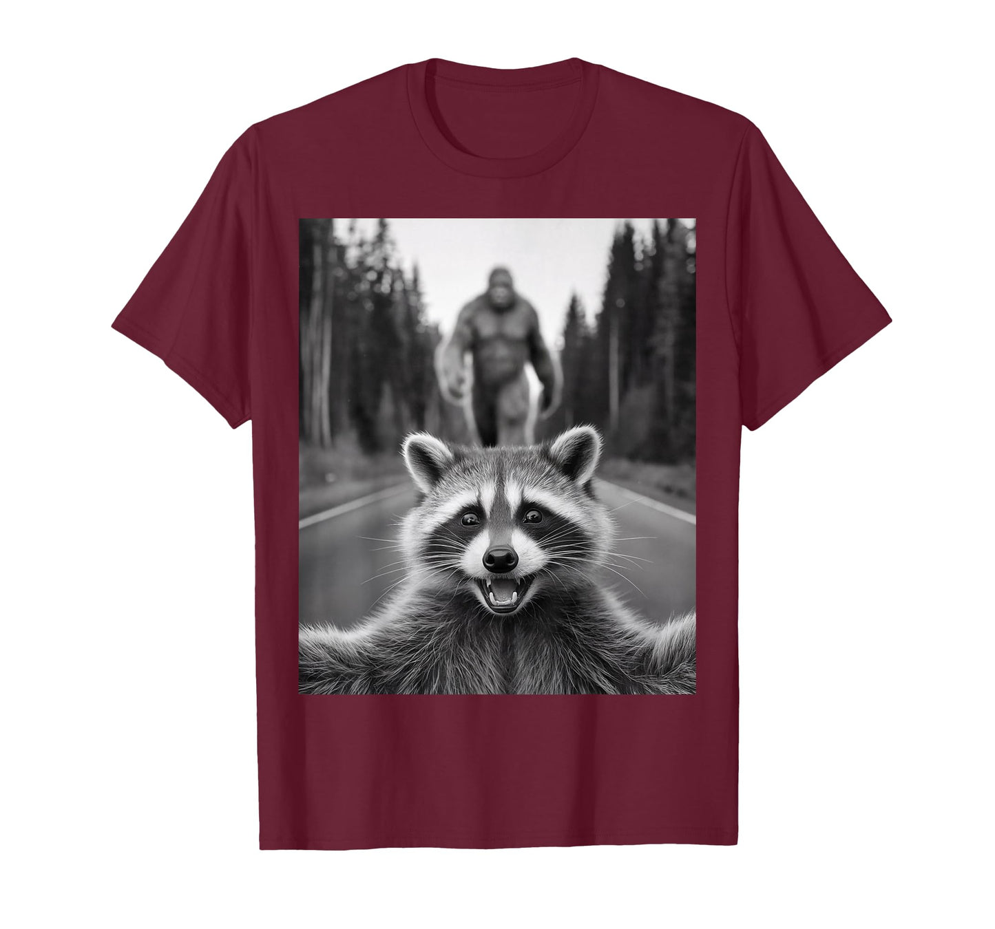 Scared Raccoon Selfie With Sasquatch Bigfoot , Funny Raccoon T-Shirt