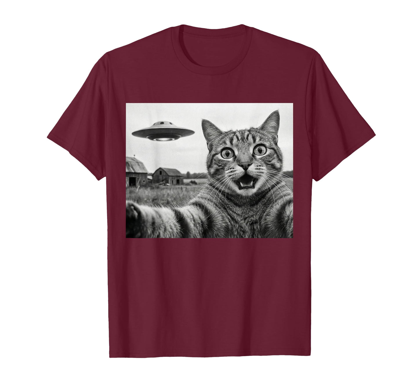 Funny Cat Taking Selfie with UFO Alien Spaceship Meme T-Shirt