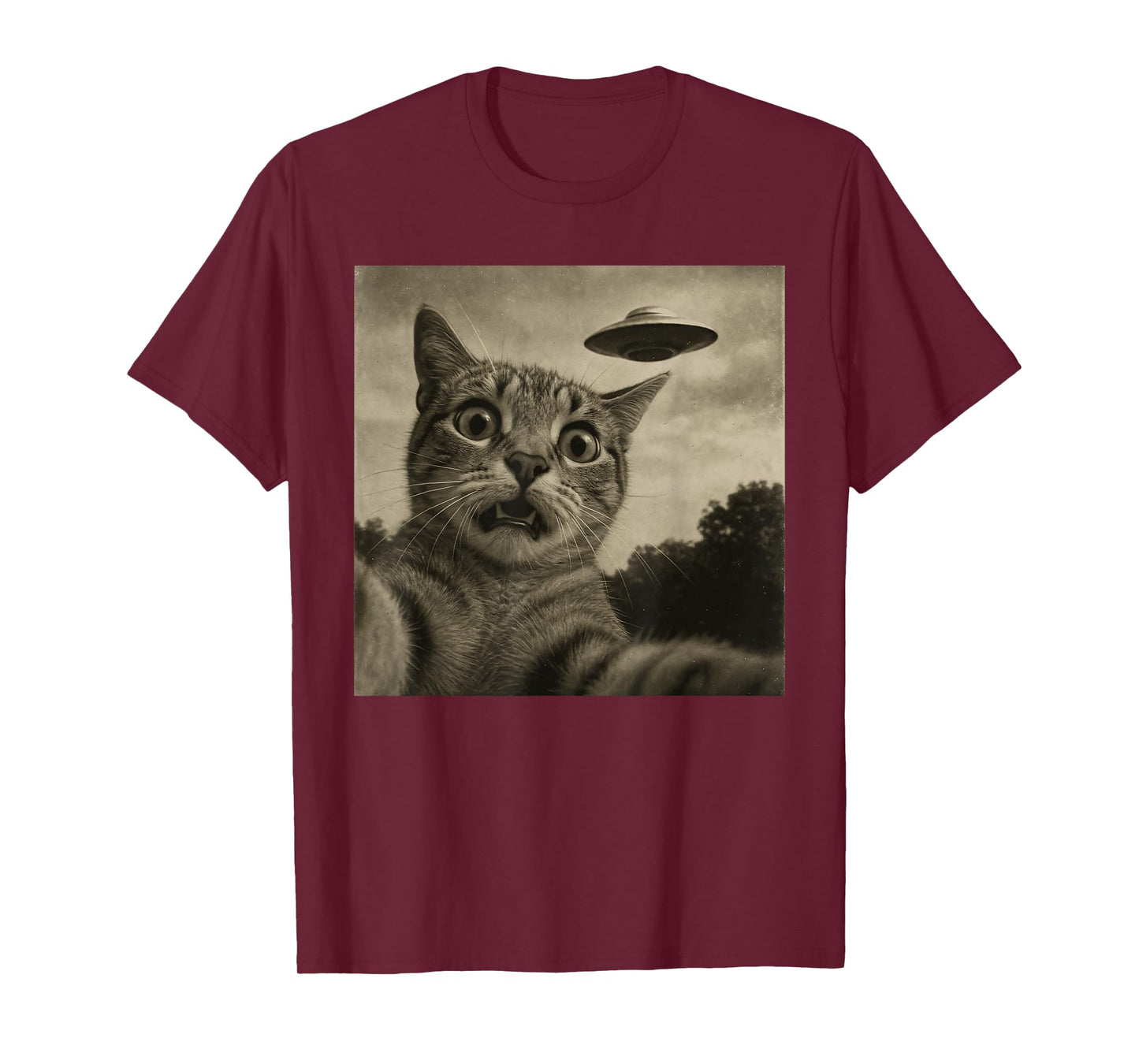Funny Alien Cat Selfie with UFOs Idea Men Women Kids T-Shirt
