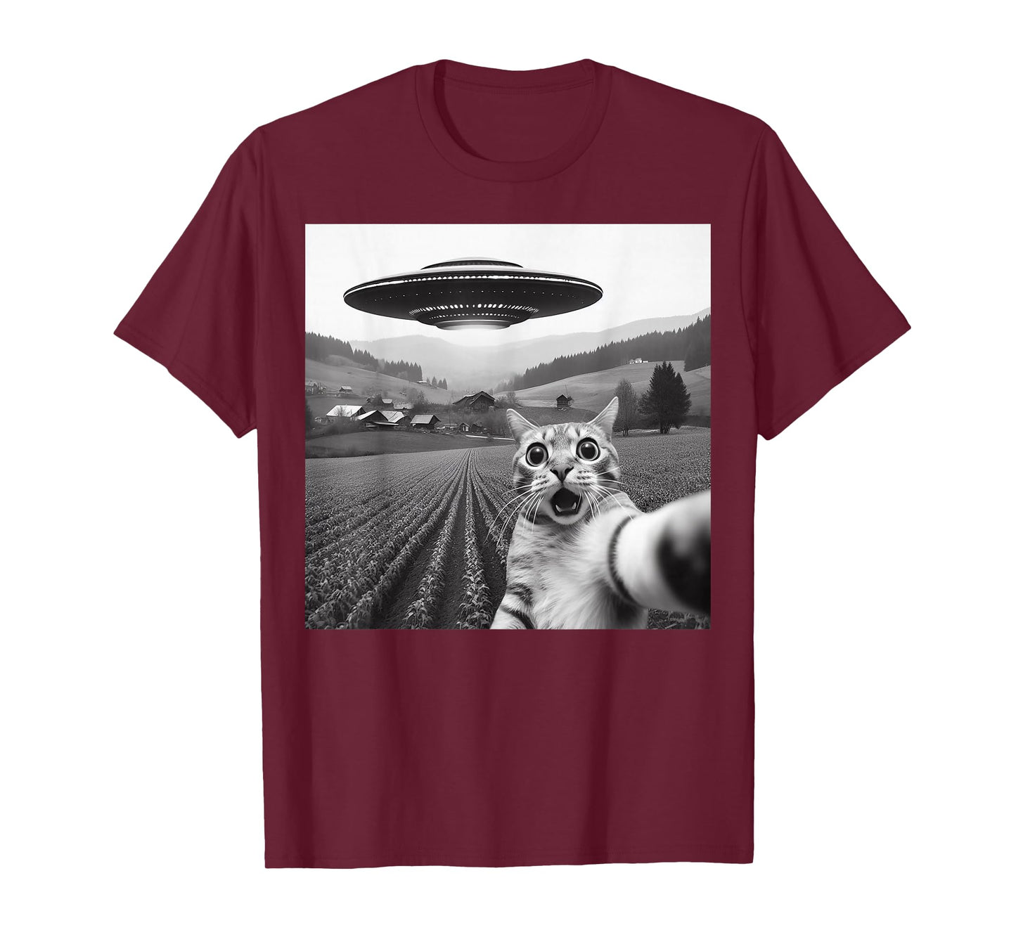 Cat Selfie With Alien UFO Funny Cat Gifts For Men Women Kid T-Shirt