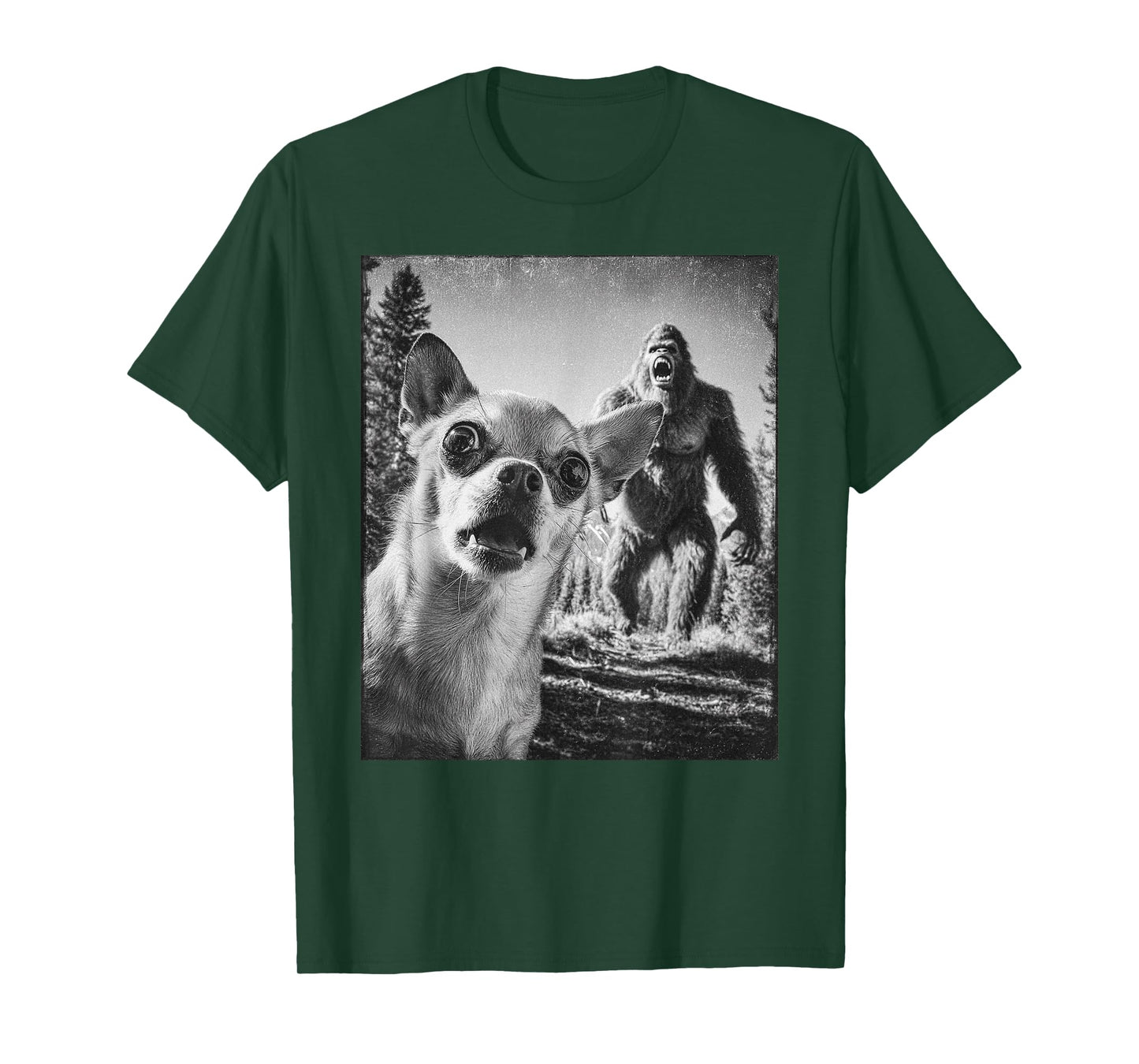 Funny Chihuahua Selfie with Bigfoot Sasquatch Cryptid Humor T-Shirt