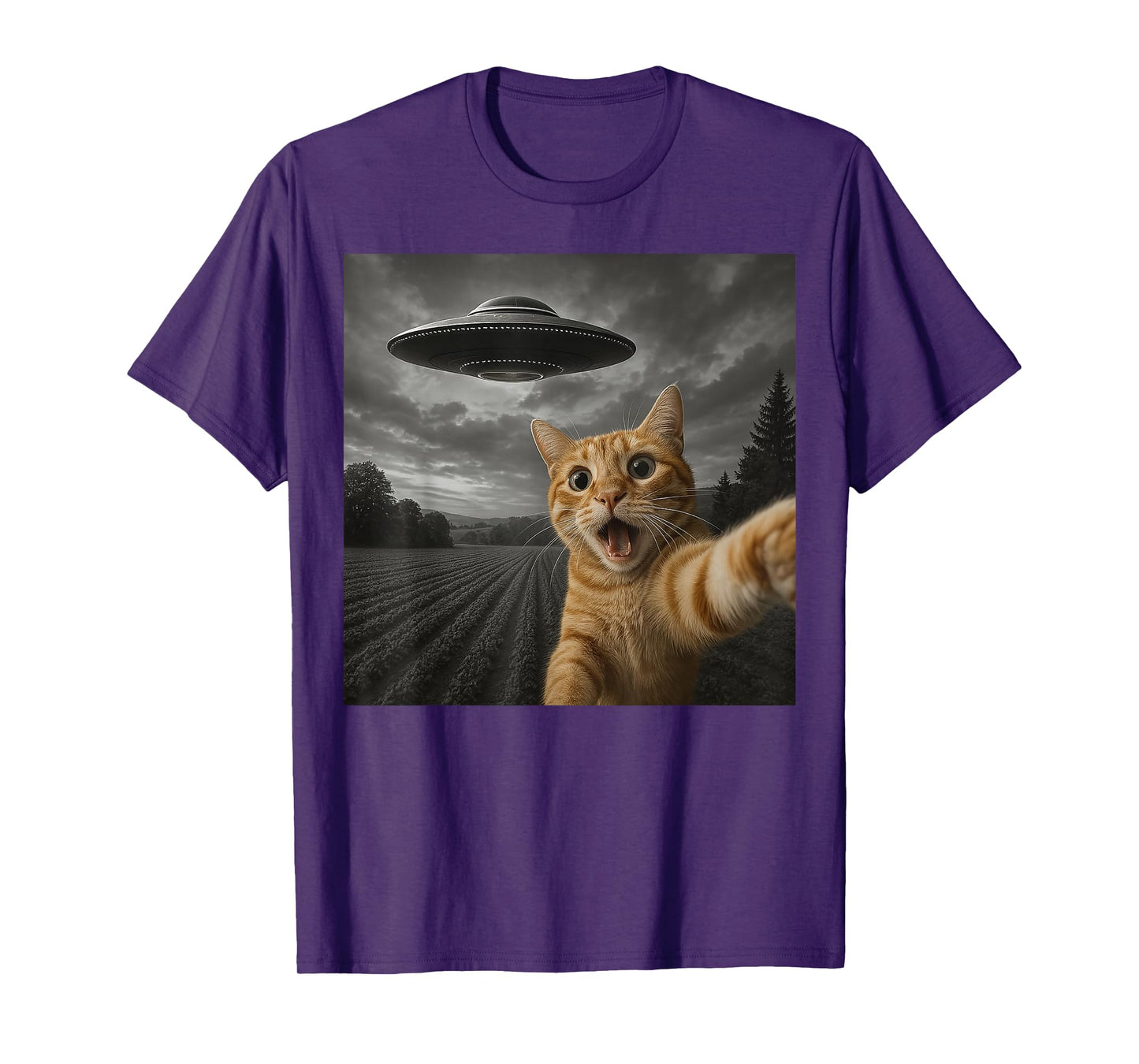 Cat Selfie With Alien UFO Funny Cat Gifts For Men Women Kid T-Shirt