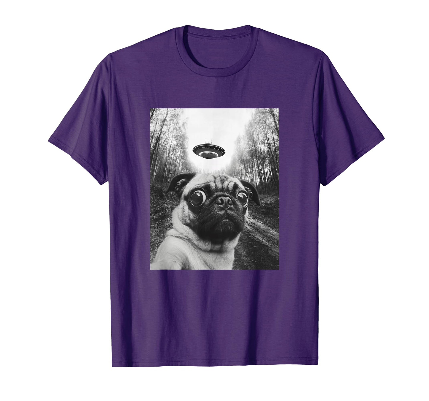 Pug UFO Meme - Funny Pug Selfie with UFO T-Shirt