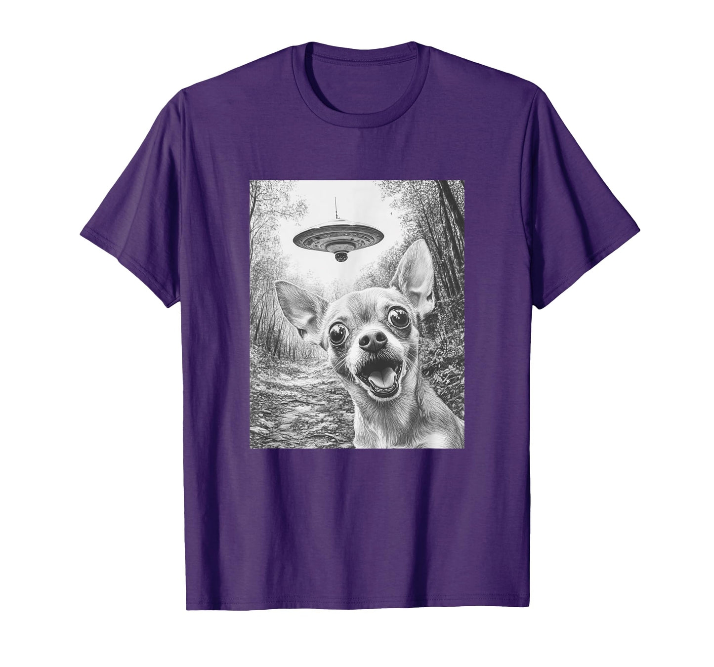 Funny Alien Chihuahua Selfie with UFO T-Shirt