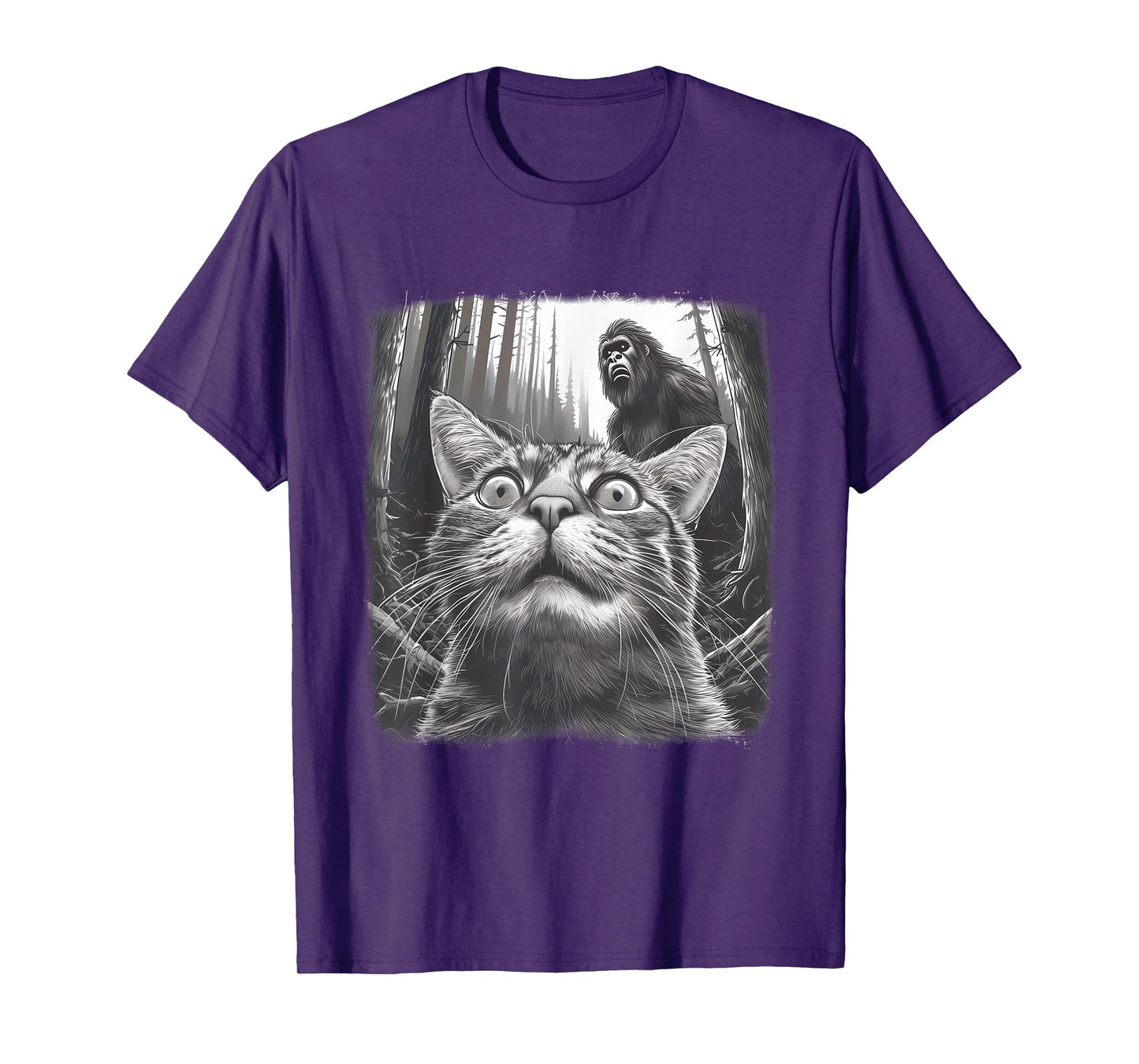 Surprised Scared Cat Selfie With Sasquatsch Bigfoot 0D4ERF T-Shirt
