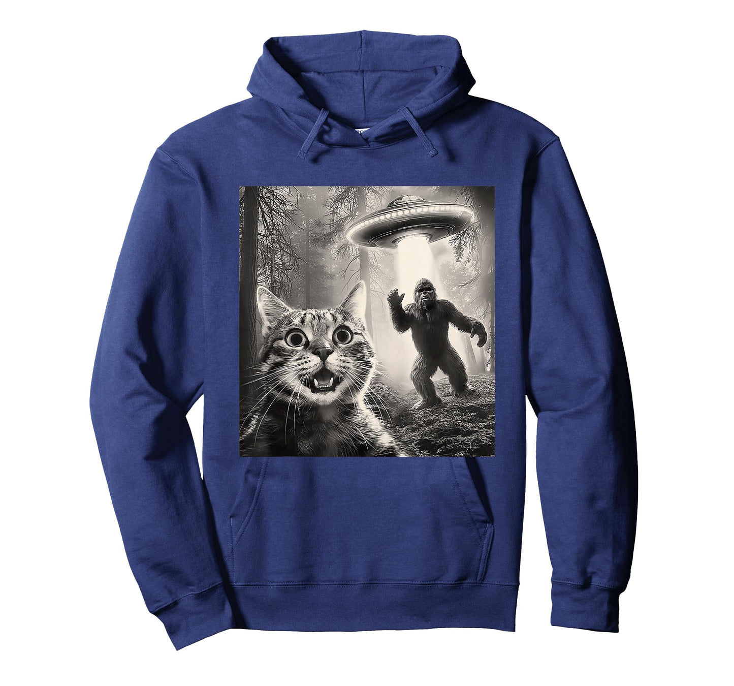 Cat Selfie Forest Trees Alien UFO Bigfoot Humor Sasquatch T-Shirt
