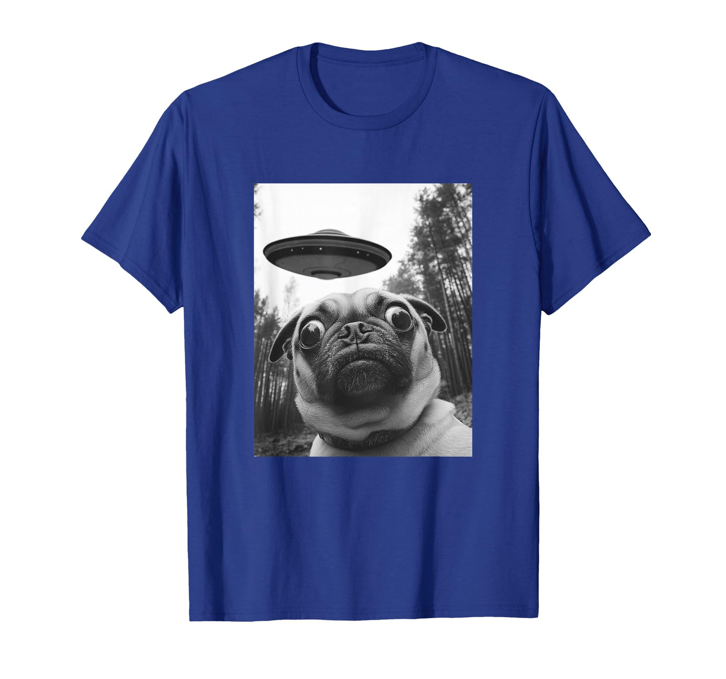 Funny Pug Selfie with UFO T-Shirt