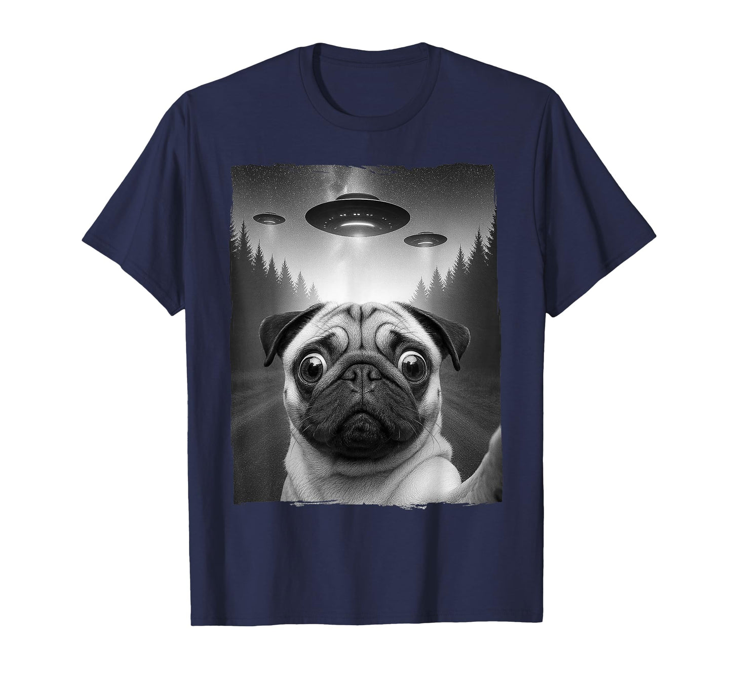 Vintage Pug UFO Encounters - Funny Cute UFO and Pug Selfie T-Shirt