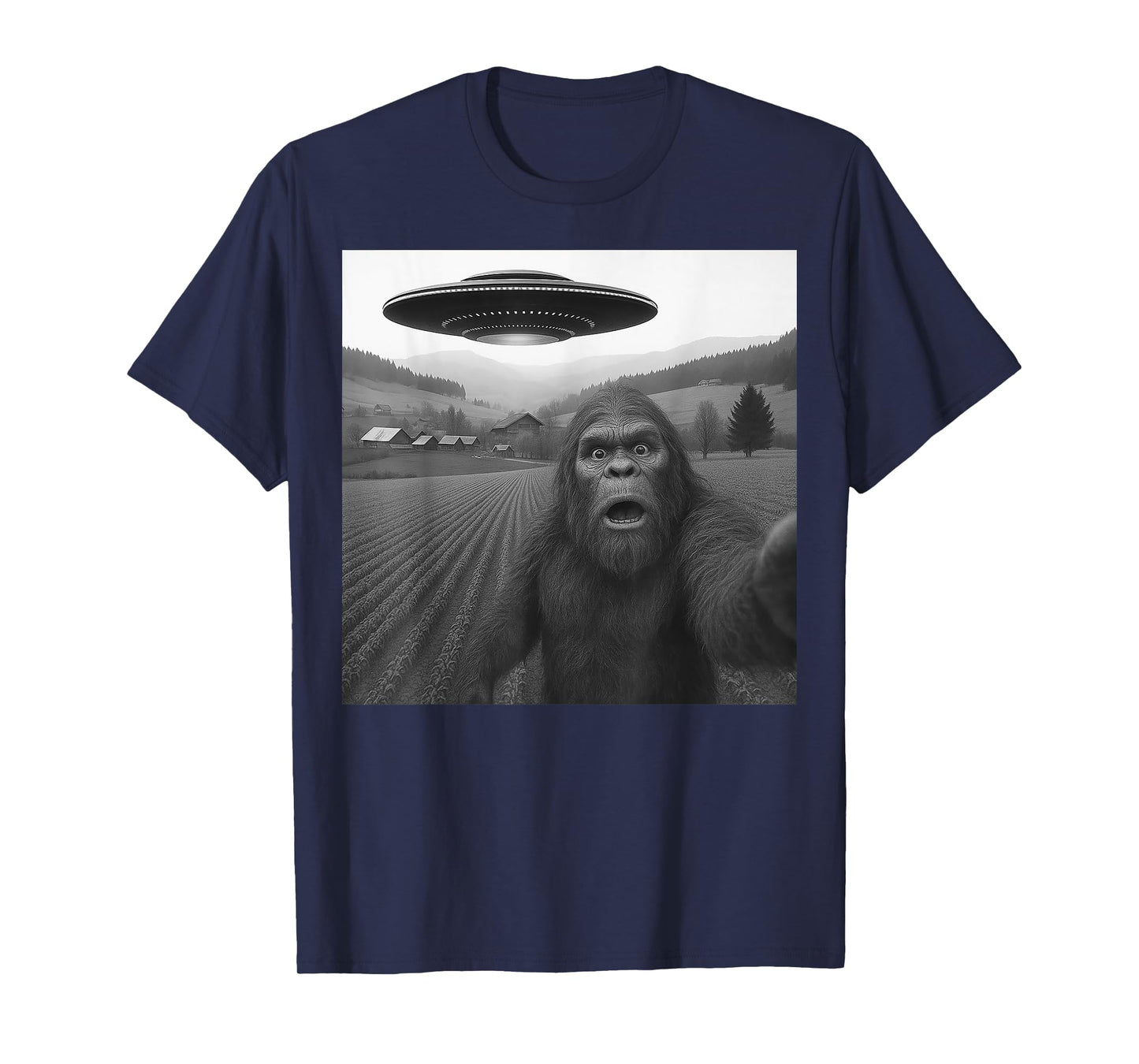 Bigfoot Selfie with Alien UFO Funny Gifts for Men Women Kid T-Shirt