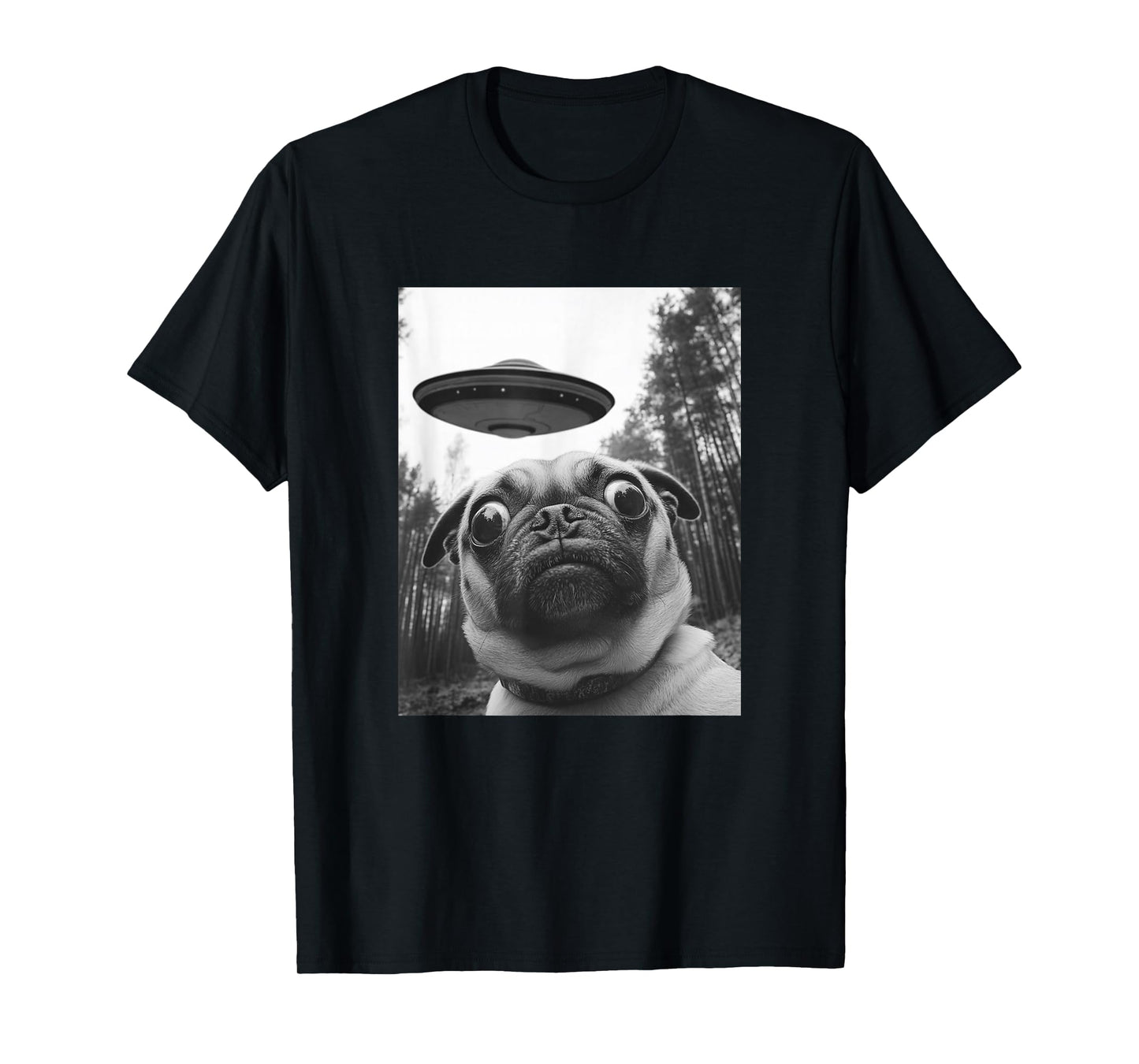 Funny Pug Selfie with UFO T-Shirt
