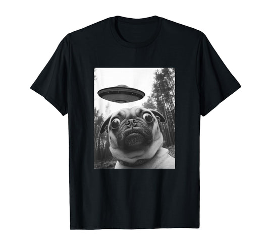 Funny Pug Selfie with UFO T-Shirt