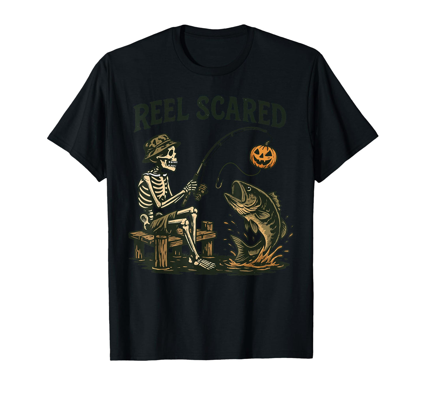 Reel Funny Scared Halloween Fishing Skeleton Pumpkin Bass T-Shirt