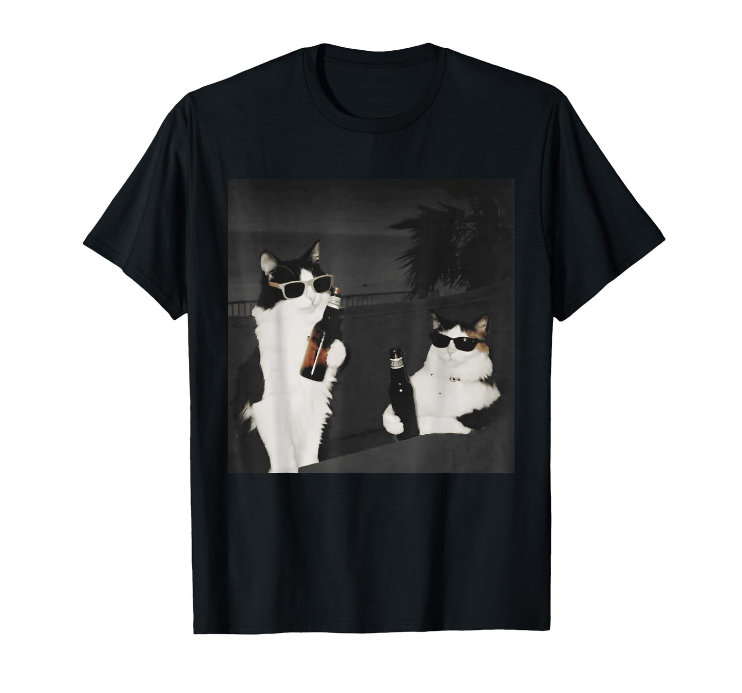 Vintage Cat Drinking Beer Buddy Cat Funny Kitty Lovers Gift T-Shirt