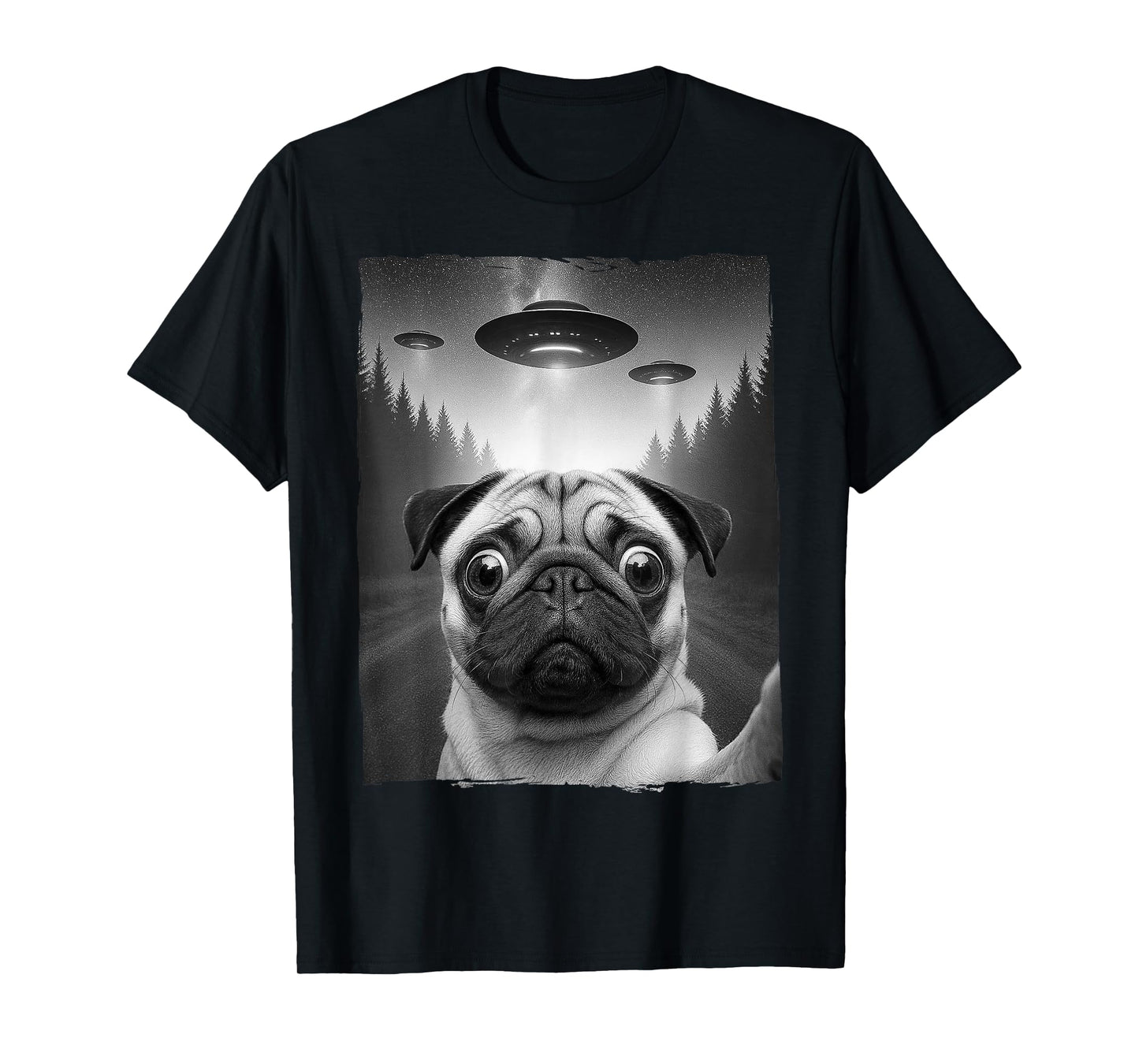 Vintage Pug UFO Encounters - Funny Cute UFO and Pug Selfie T-Shirt