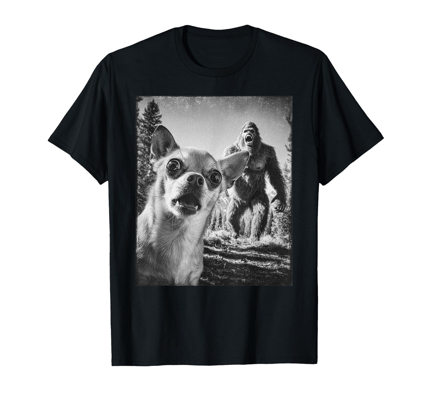 Funny Chihuahua Selfie with Bigfoot Sasquatch Cryptid Humor T-Shirt