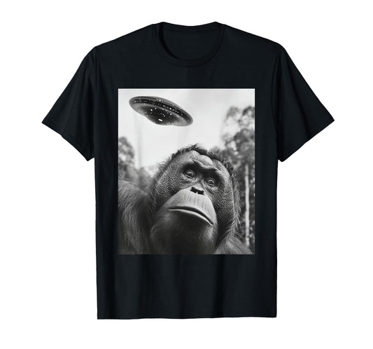 Selfie - Funny Alien Selfie Orangutan UFO T-Shirt