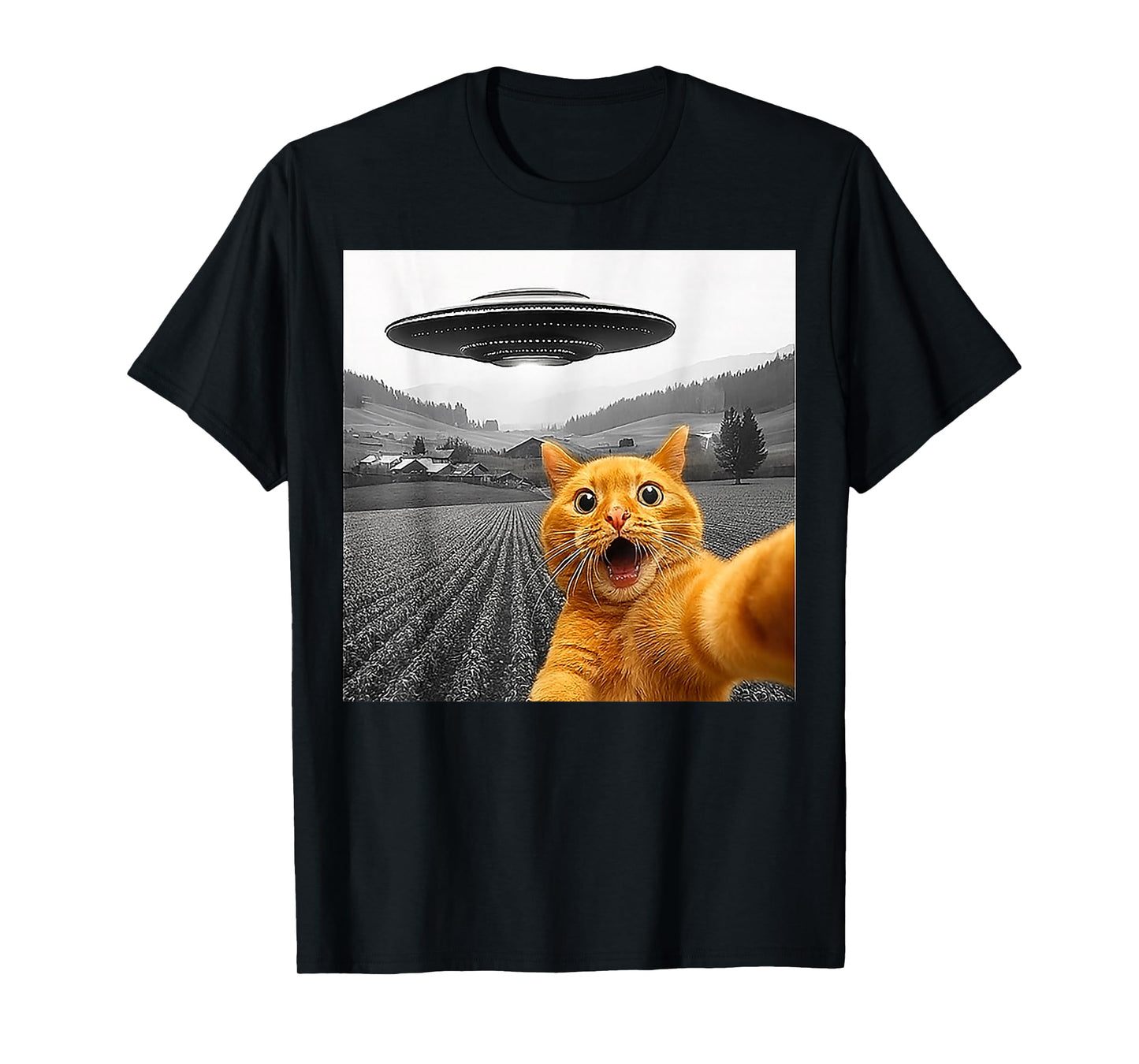 Cat Selfie With Alien UFO Funny Cat Gifts For Men Women Kid T-Shirt